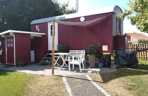 Rudershausen House | Bungalow for 2 guests with 10m² in Rüdershausen (266040)