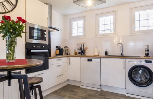 Serquigny House | Bungalow near the forest