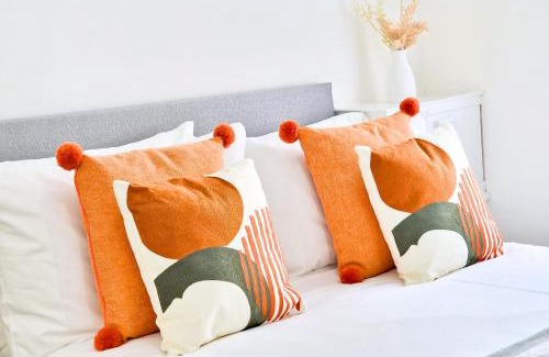 Burnley House | Burnley Terraced House by BEVOLVE - Free Parking 3