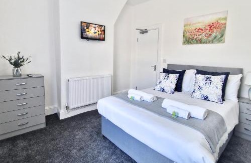 Burnley House | Burnley Terraced House by BEVOLVE - Free Parking 3