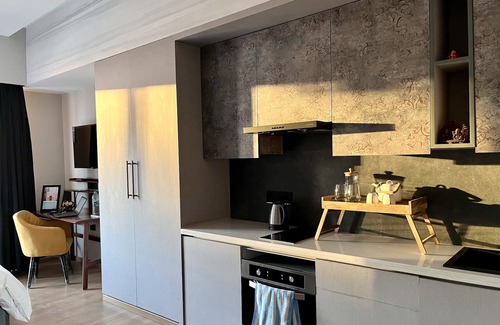 Noida Apartment | Business service apartment- in a mall near Expo centre.