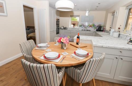 Aubourn House | Butterfly Lodge