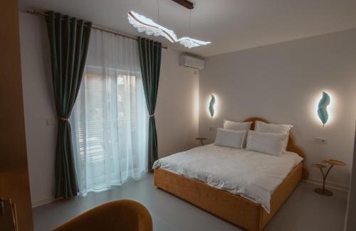 Hunedoara House | Butterfly