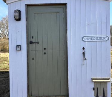 Chackmore Other | Buzzard Holt Hosting