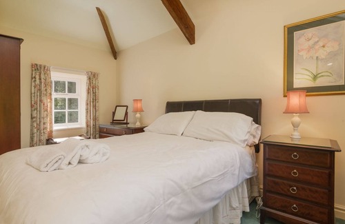 Kirkmichael Cottage | Bwaane Jiass - a holiday cottage that sleeps 2 guests in 1 bedroom