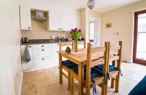 Criccieth House | Bwthyn Bach Cozy country retreat