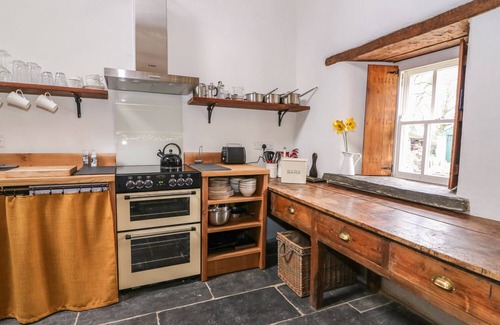 Boncath Cottage | Bwthyn Lan