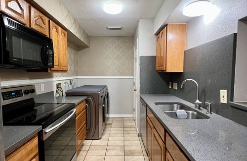 Houston House | By Popular Demand - Houston