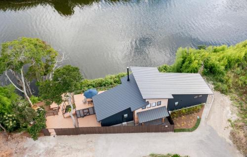 Isumi House | by the river Isumi