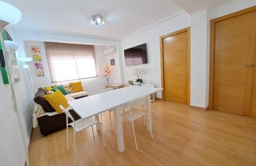 Nou Moles Apartment | Céntrico apartamento en Valencia próximo parada de metro Ángel Guimerà