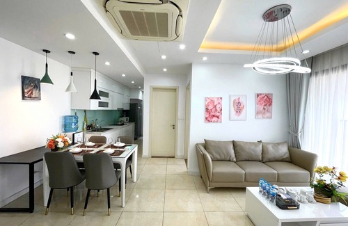 Trung Hoa Nhan Chinh Apartment | Căn hộ 2 phòng ngủ, 2 phòng tắm đầy đủ tiện nghi - Vinhomes D'Capitale