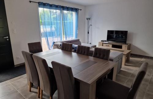 Les-Trois-Moutiers House | Cœur de village commerces proximité Center Parcs