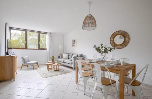 Bobigny Apartment | Cœur de ville - Au pied du métro - 3 chambres