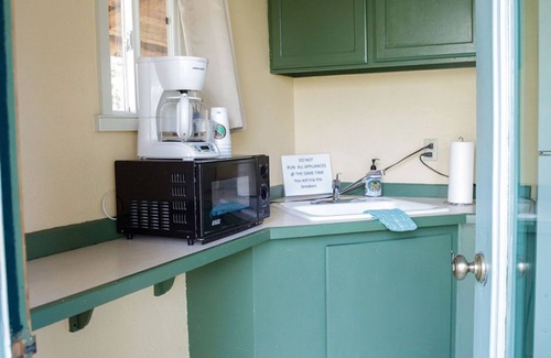 Sevier Cabin | C-106) Paiute Pines Cabin