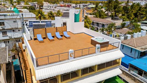 Flic-en-Flac Apartment | C-side Studios - newly fully renovated beachfront residence with rooftop jacuzzi