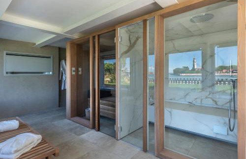 Santa Maria in Stelle Villa | Ca' delle Contesse - Villa on lagoon with private dock and spectacular view