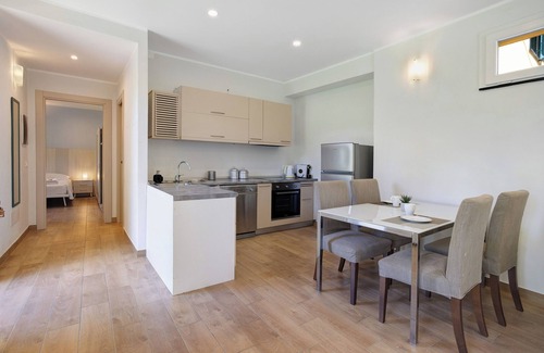 Gorra Apartment | Ca di perti Apartment 2 with Wi-Fi, Terrace & Garden