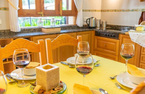 Selva House | CA NA ROSA (DE SELVA) - Apartment with private pool and garden near the mountains. Free Wi