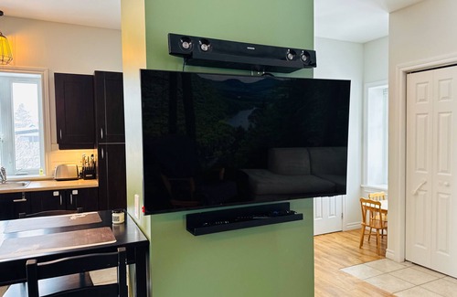 Notre-Dame-Auxiliatrice-de-Buckland Ski Chalet | Chalet La Lumière de Buckland