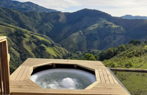 Quebrada Guadalejo Cabin | Cabaña Dulcinea