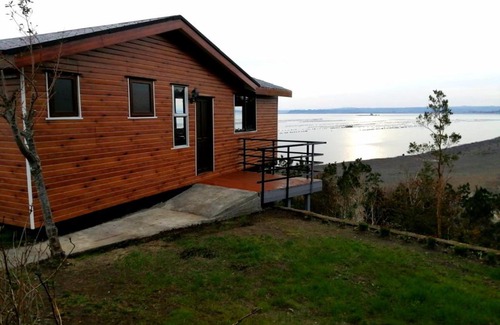 Lenca House | Cabaña para 3 un ambiente orilla de playa Patagonia carretera Austral