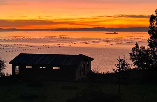 Lenca House | Cabaña para 3 un ambiente orilla de playa Patagonia carretera Austral