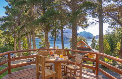 San Carlos de Bariloche Cabin | Cabañas Villa Labrador con costa de lago