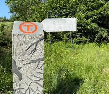 Poiana Marului House | Cabana cu ciubăr din Larguta