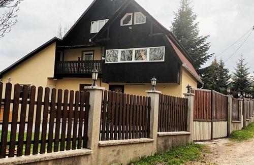 Muntele Baisorii Cabin | Cabana Muntelui