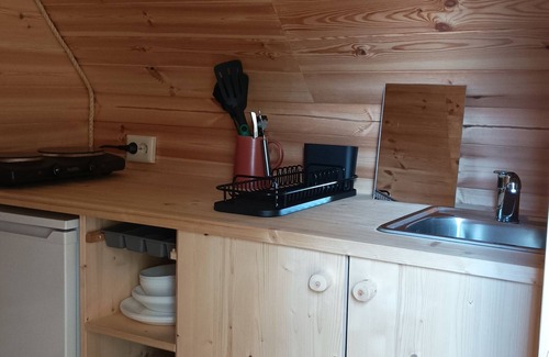 Servignat Cabin | Cabane Enchantée Type Mobil-home au Cœur de la Nature Bressane