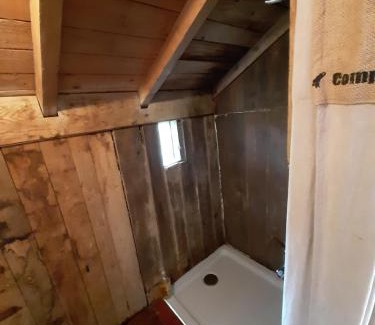 Argelliers Ski Chalet | Cabane perchée de Lys dans les chênes verts et le micocoulier