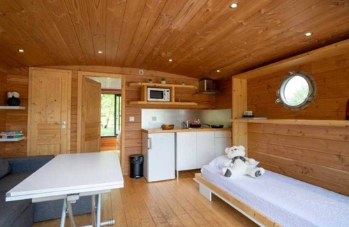 Chassenard Cabin | Cabane - Piscine - eecede