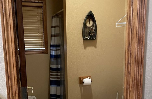 Manchester Cabin | Cabin #1 - Lake’s End Cabin Resort - relaxing family atmosphere!