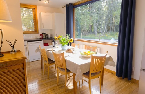 Nethy Bridge Cottage | Cabin Cottage in Nethy Bridge