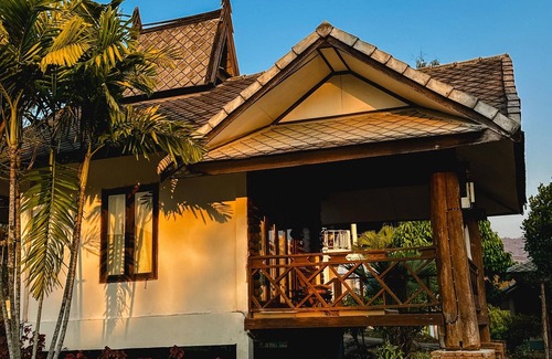 Mae Hi Cabin | Cabin In Pai with River view with AC