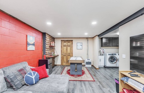 Big Lake Cabin | Cabin In The Woods 1 Bedroom Cabin