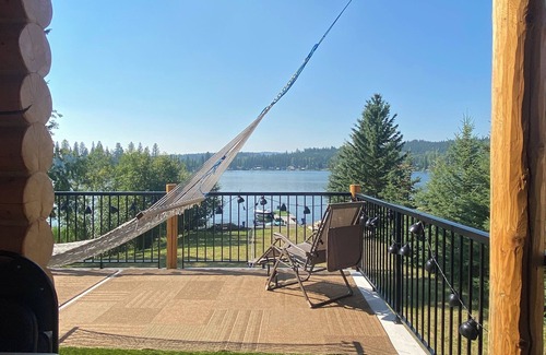 Deka Lake Cabin | Cabin/Lakehouse on Waterfront of Deka Lake