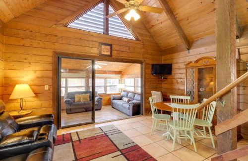 Okeechobee House | Cabin with Boat Launch and Pool Access in Okeechobee