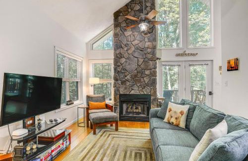 New Market House | Cabin with Deck and Screened-In Porch in New Market!