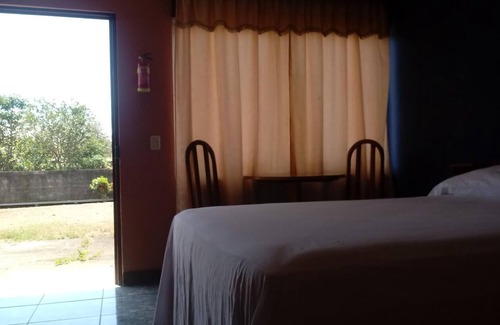 San Rafael de Guatuso Hotel | Cabinas El Tropico