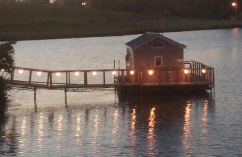 Williamson House | Cabins & Cottages at Shale Lake