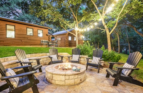 Wimberley Cabin | Cabins on the Square: Nature Suite #3