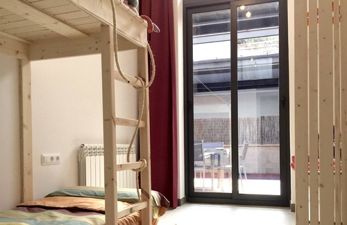 Berga Apartment | Cal Dansa, at carrer Major de Berga.