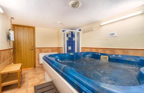 Osso de Sio House | Cal Emilia