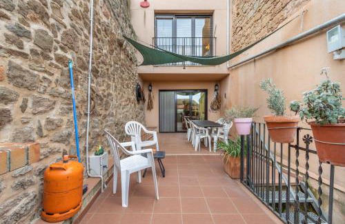 Osso de Sio House | Cal Emilia