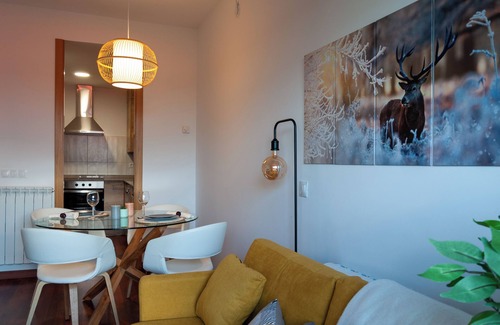 Puigcerda Apartment | Cal Xera - Cozy first floor with fireplace and private garden