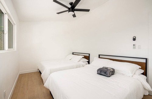 San Carlos House | California Dreaming 4 Bed 2 Bath Home