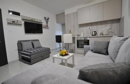 Igalo Apartment | Calla Lux Studio