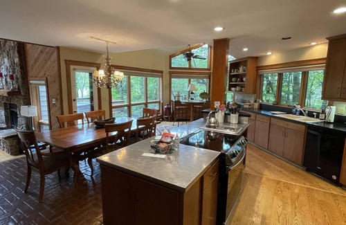 Nellysford House | Calm Creek Retreat - golf course view, spacious deck, open entertainment area!