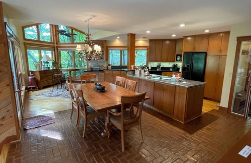 Nellysford House | Calm Creek Retreat - golf course view, spacious deck, open entertainment area!